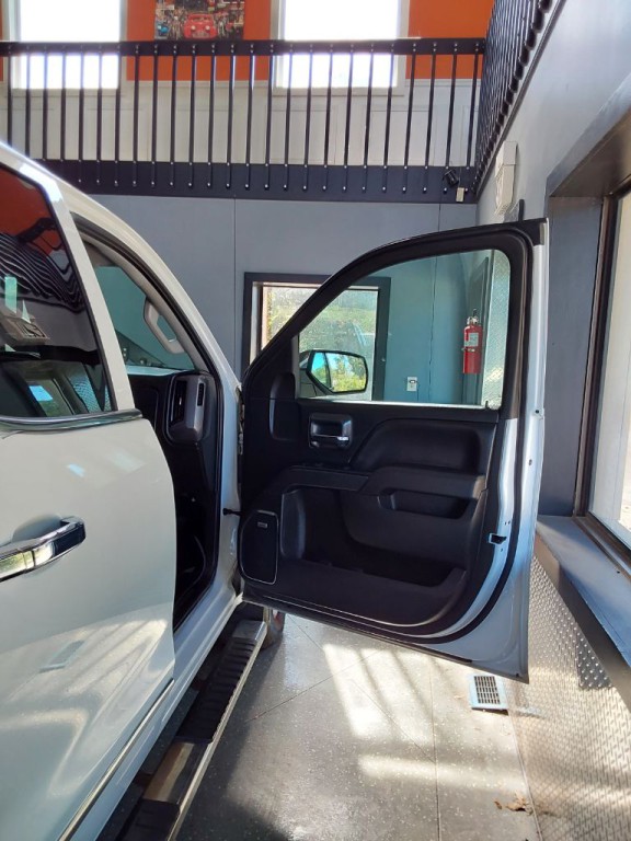 2015 GMC Sierra Image 14