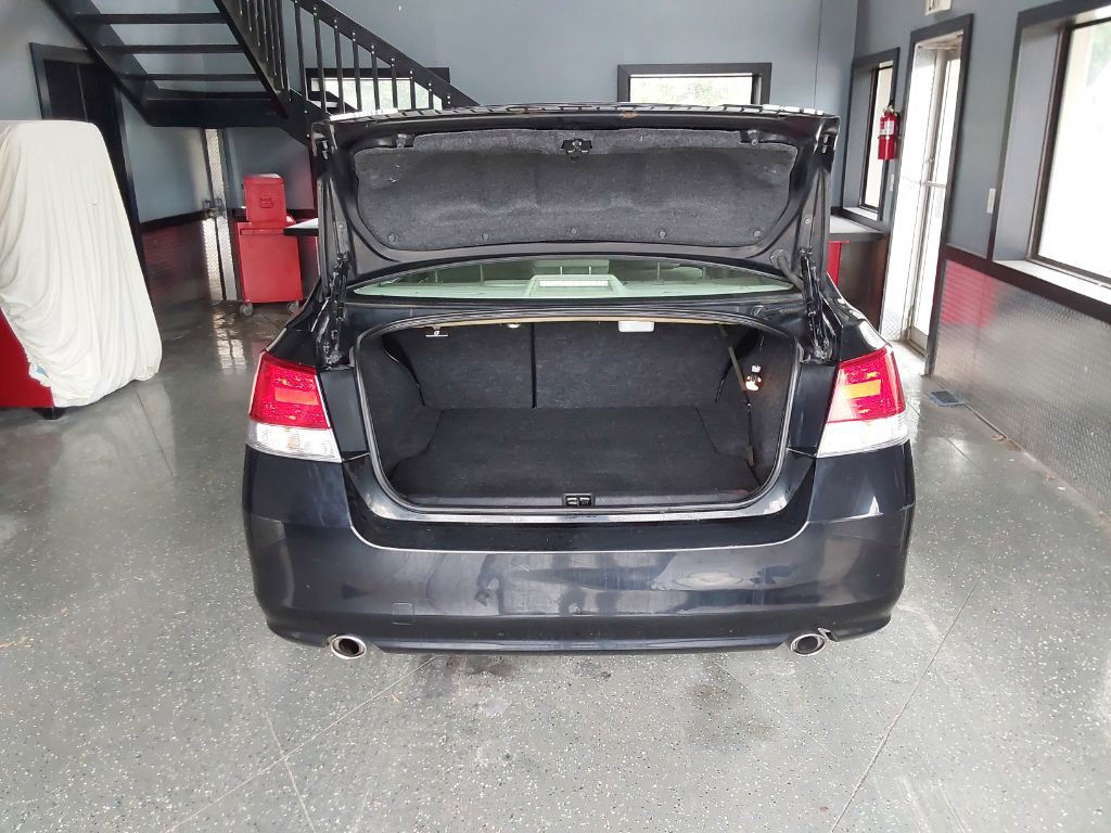 2011 Subaru Legacy Image 18