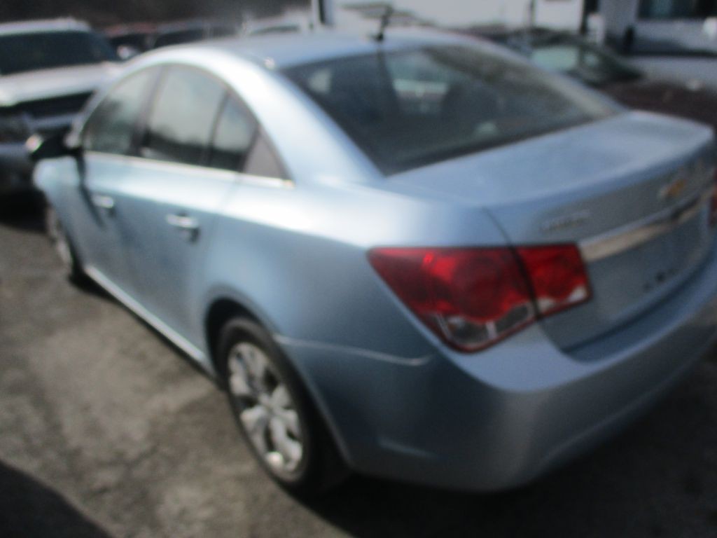 2012 Chevrolet Cruze Image 4