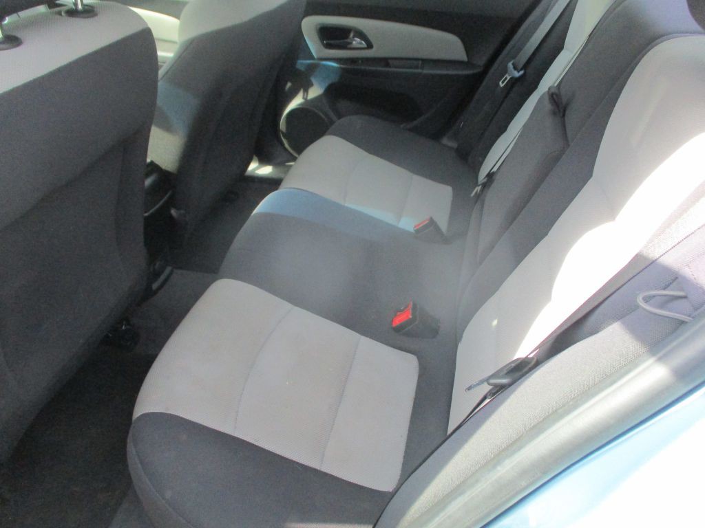2012 Chevrolet Cruze Image 7
