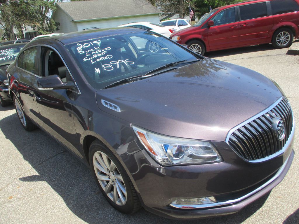 2015 Buick Lacrosse Image 1