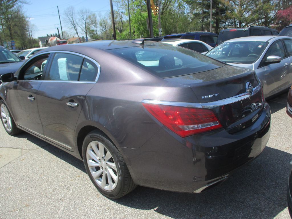 2015 Buick Lacrosse Image 4