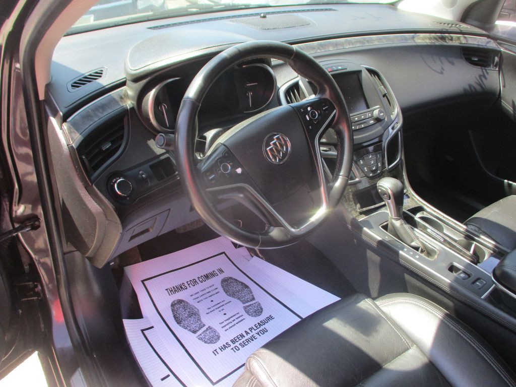 2015 Buick Lacrosse Image 12