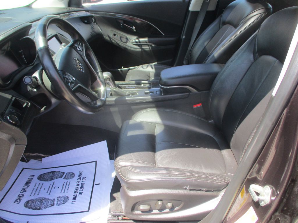 2015 Buick Lacrosse Image 13