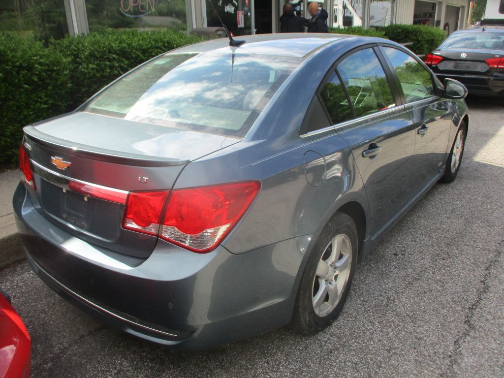 2012 Chevrolet Cruze Image 3