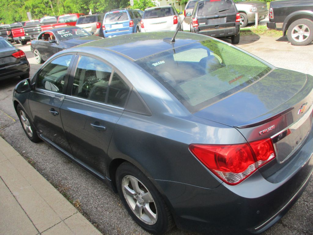 2012 Chevrolet Cruze Image 4