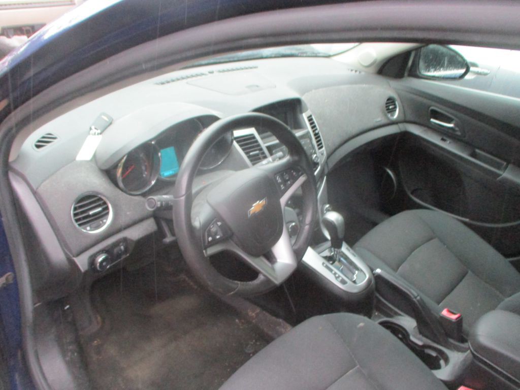 2012 Chevrolet Cruze Image 7