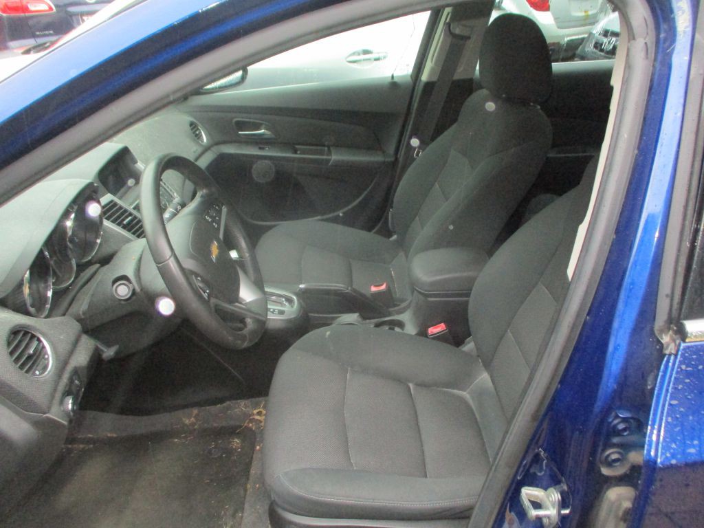 2012 Chevrolet Cruze Image 9