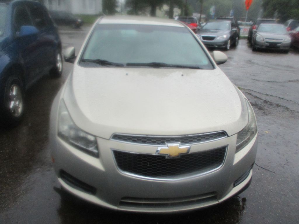 2011 Chevrolet Cruze Image 4