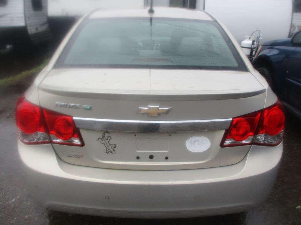 2011 Chevrolet Cruze Image 7
