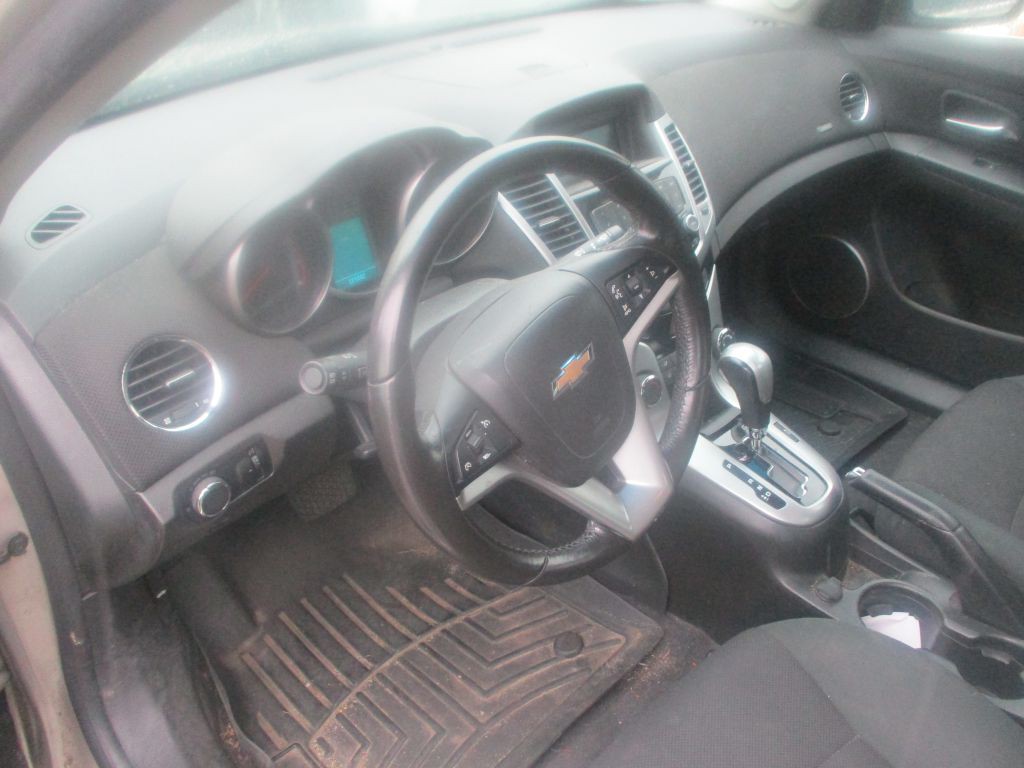 2011 Chevrolet Cruze Image 11