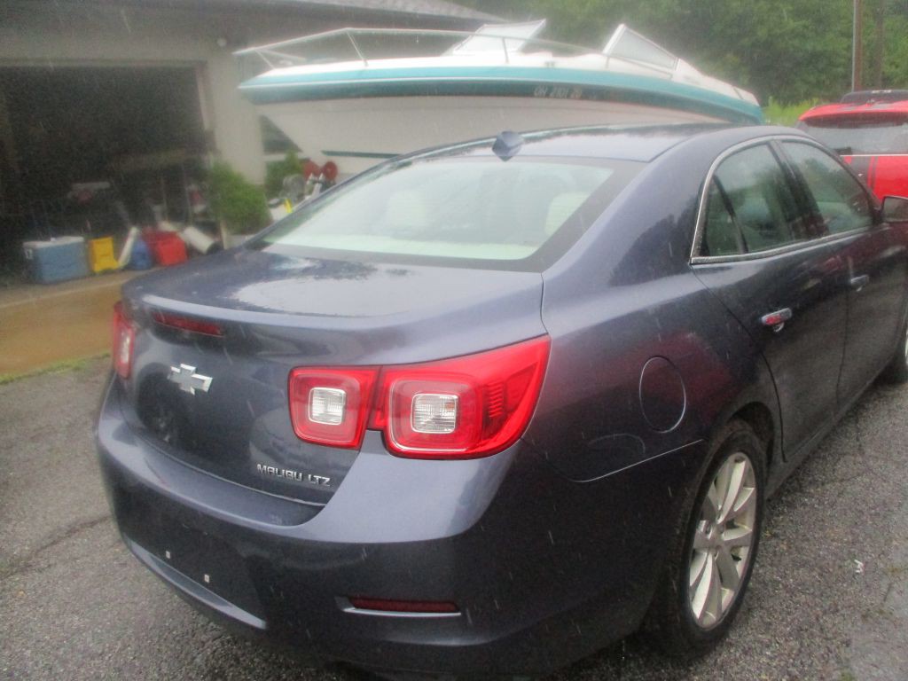 2014 Chevrolet Malibu Image 4