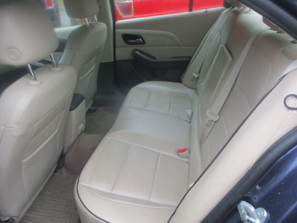 2014 Chevrolet Malibu Image 7