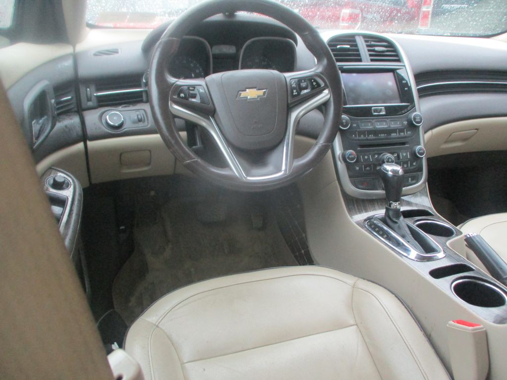 2014 Chevrolet Malibu Image 8