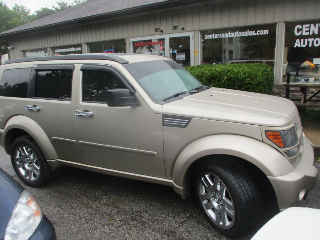 2010 Dodge Nitro Image 1