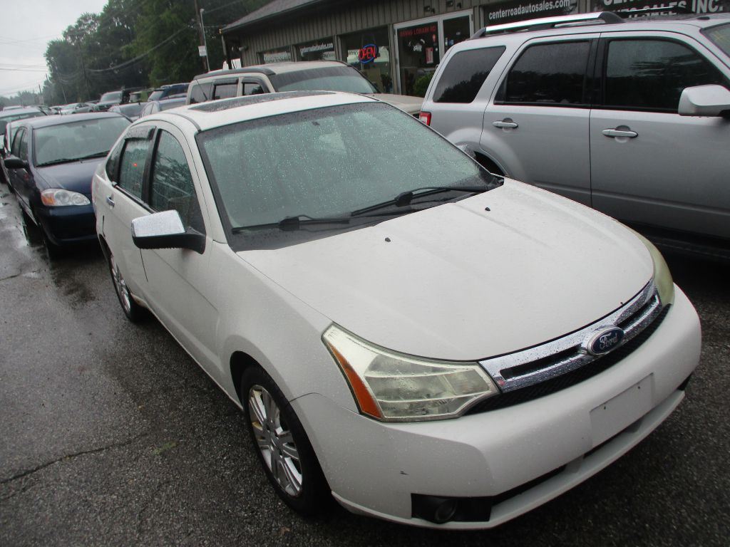2010 Ford Focus Image 1