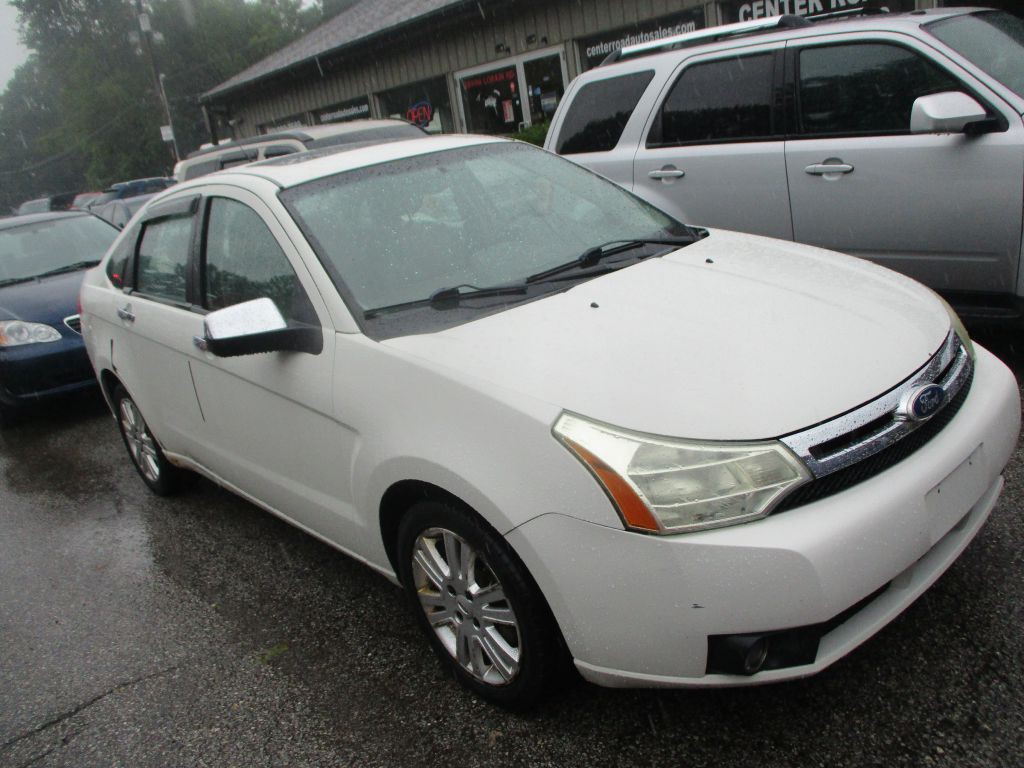 2010 Ford Focus Image 3