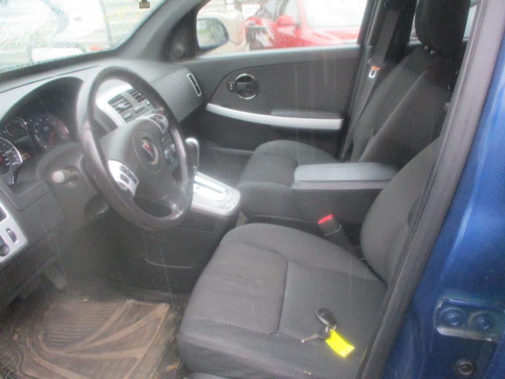 2008 Pontiac Torrent Image 7