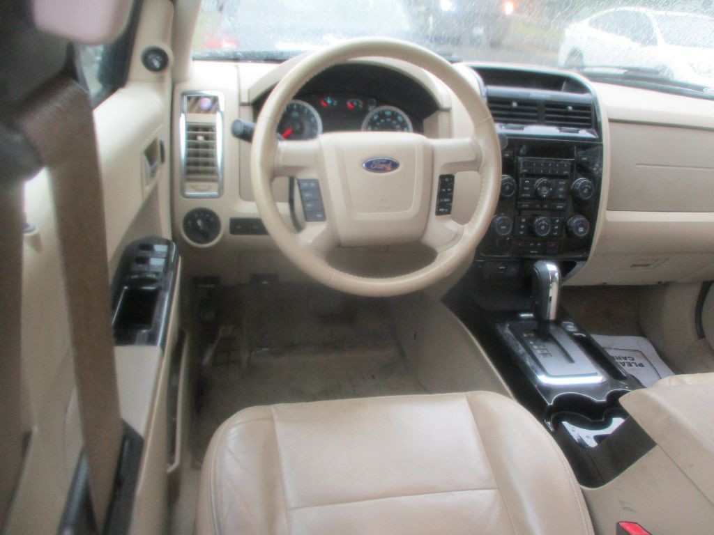 2011 Ford Escape Image 9