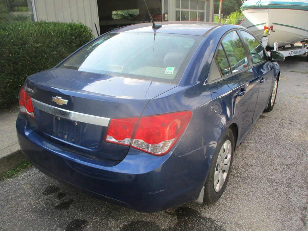 2013 Chevrolet Cruze Image 4