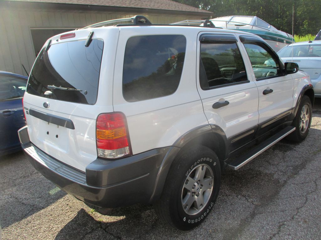 2004 Ford Escape Image 3