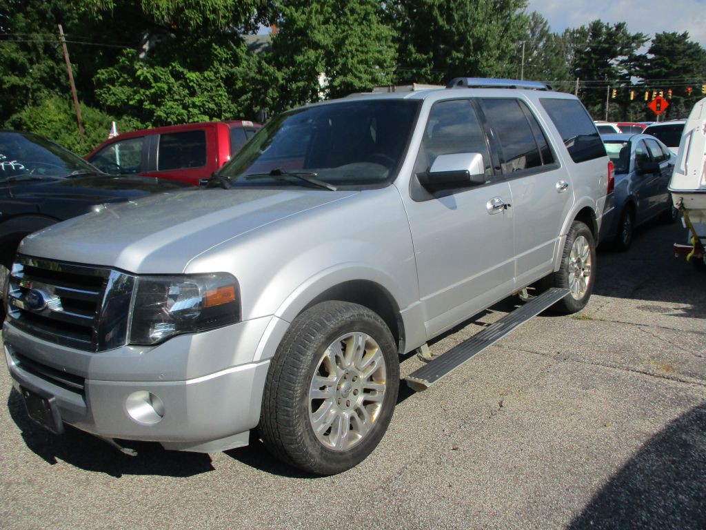 2012 Ford Expedition Image 1