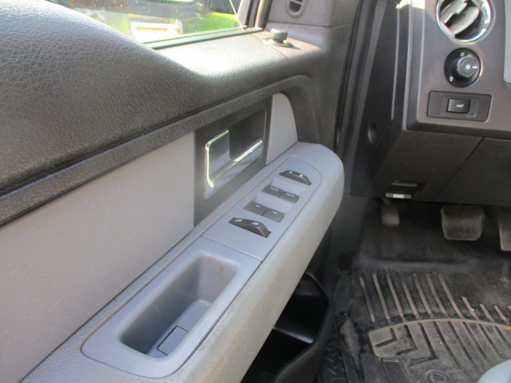 2012 Ford F-150 Image 10