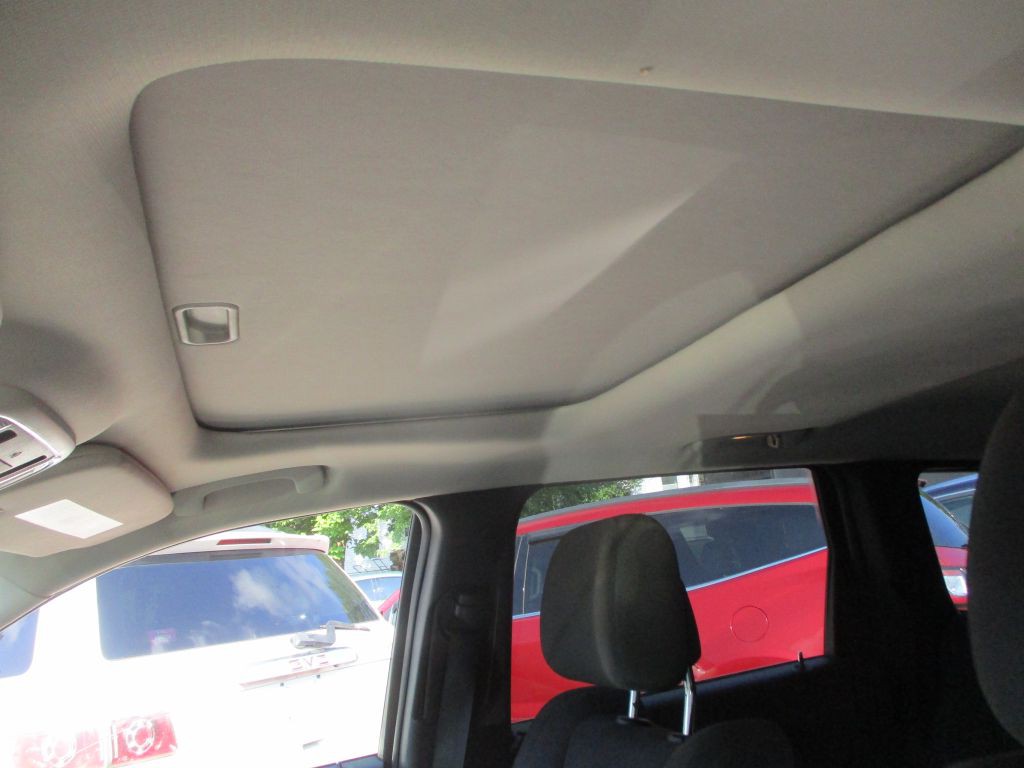 2011 Jeep Grand Cherokee Image 11