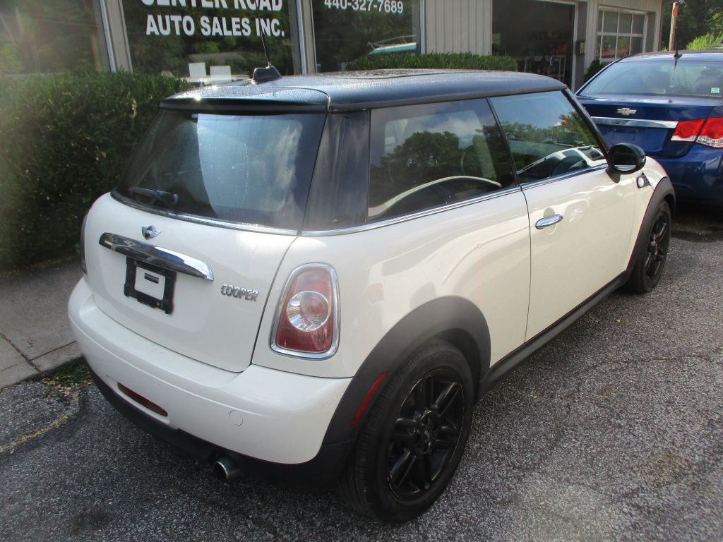 2013 MINI Cooper Image 5