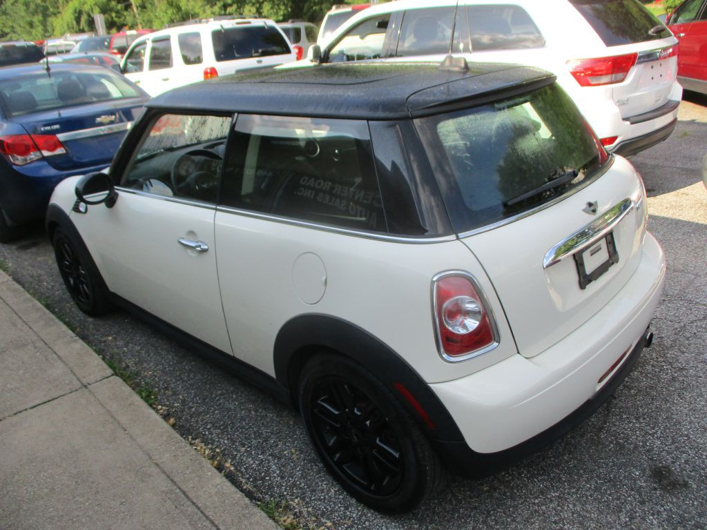 2013 MINI Cooper Image 6