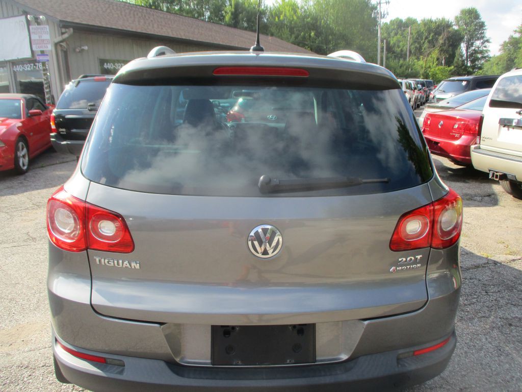 2011 Volkswagen Tiguan Image 6