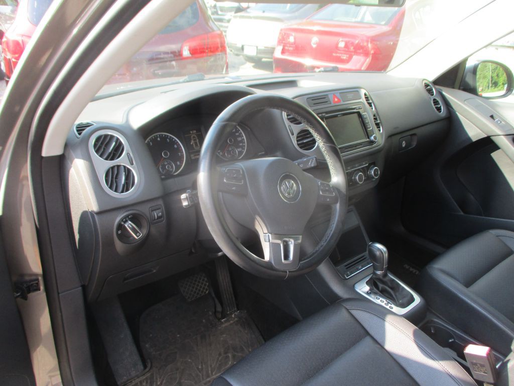 2011 Volkswagen Tiguan Image 9