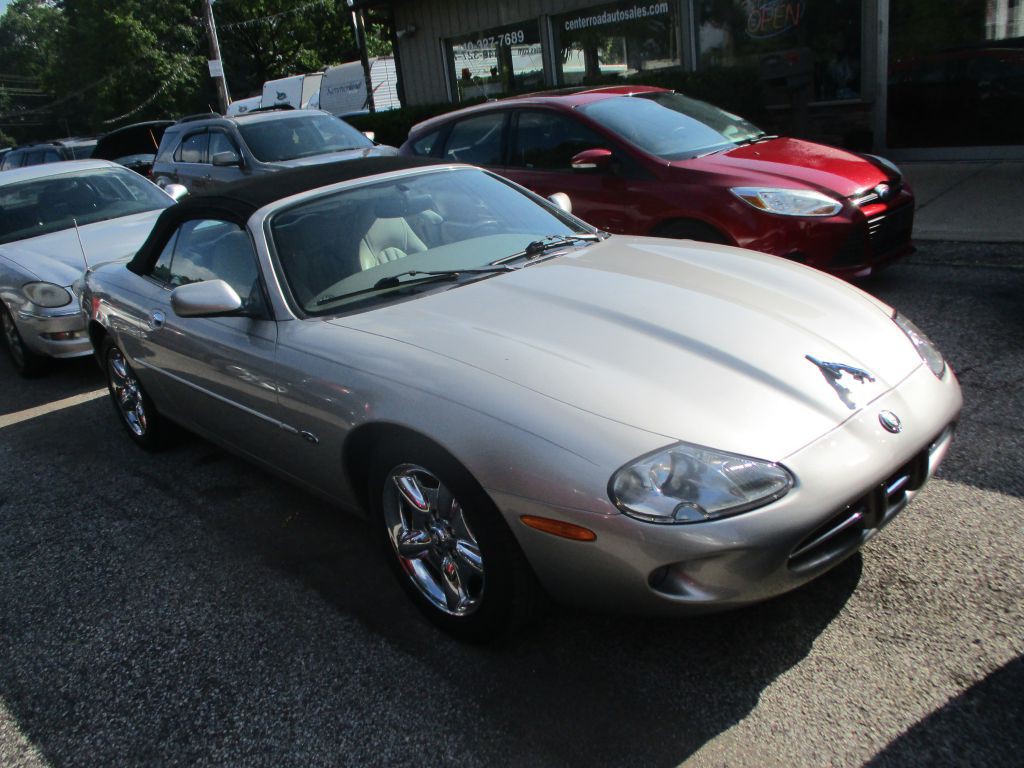 1998 Jaguar XK-Series Image 2
