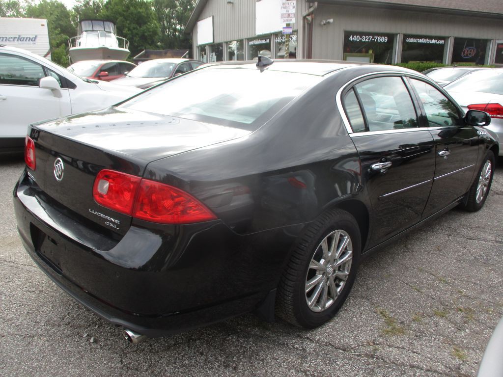 2011 Buick Lucerne Image 4