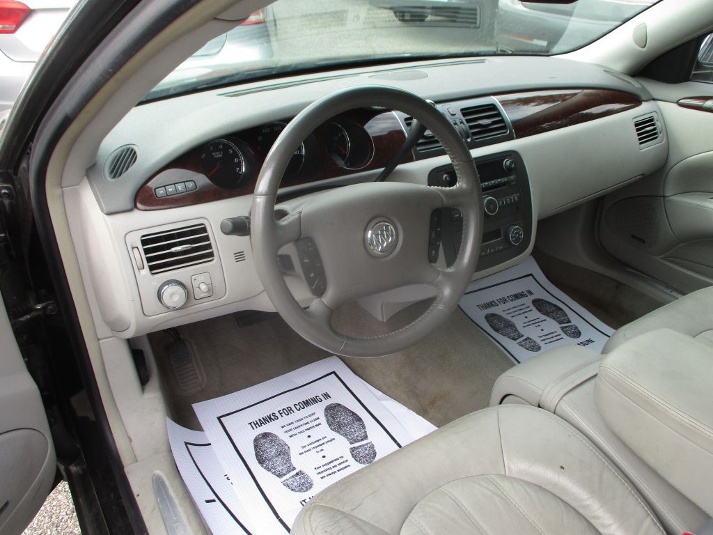 2011 Buick Lucerne Image 10