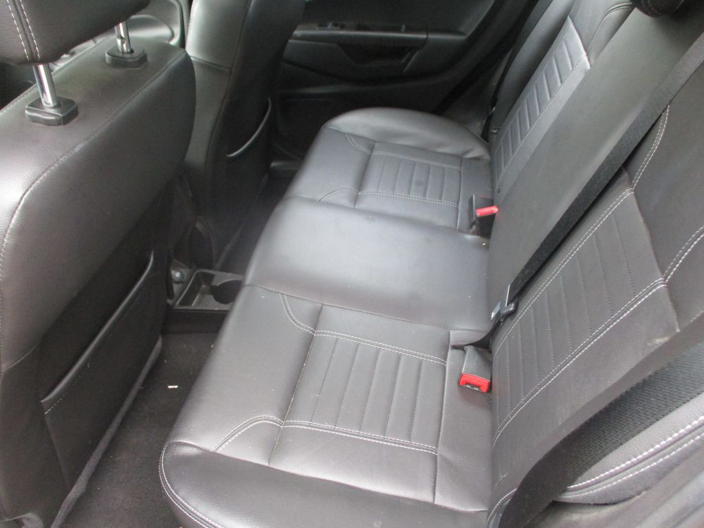 2015 Ford Fiesta Image 7