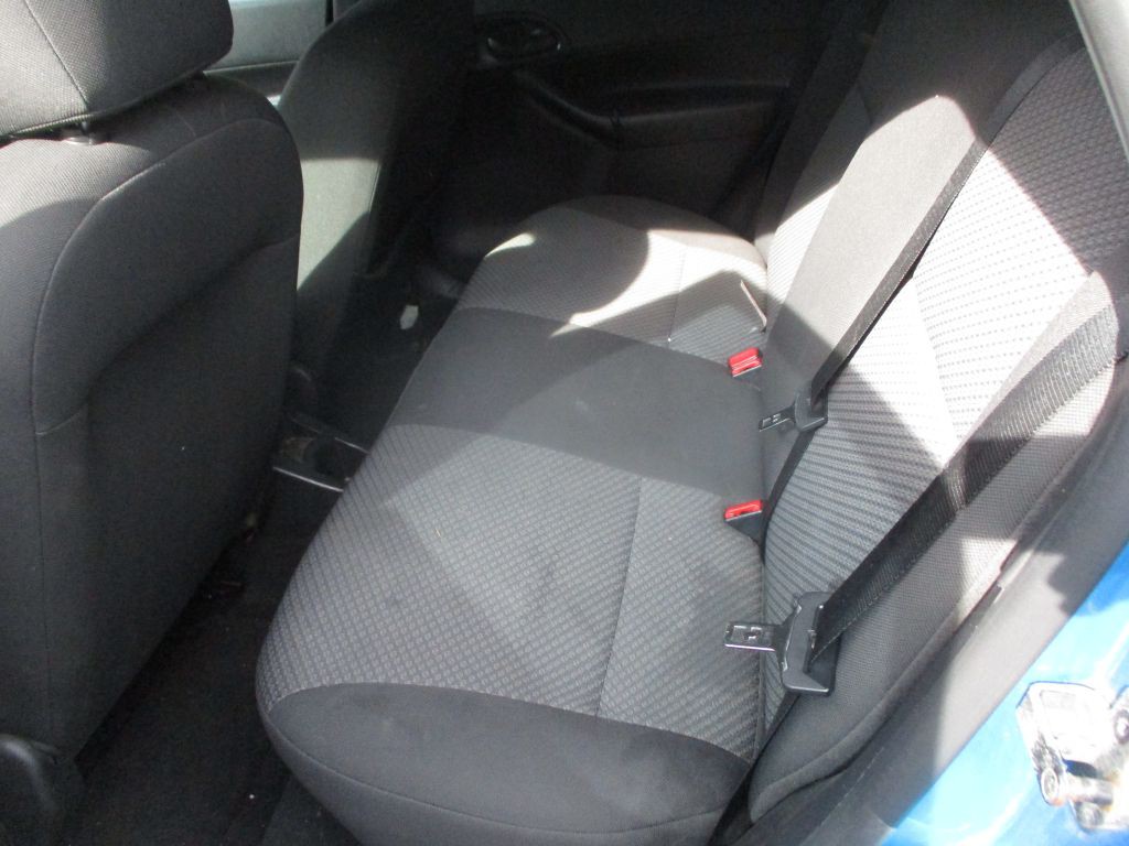 2007 Ford Focus Image 6