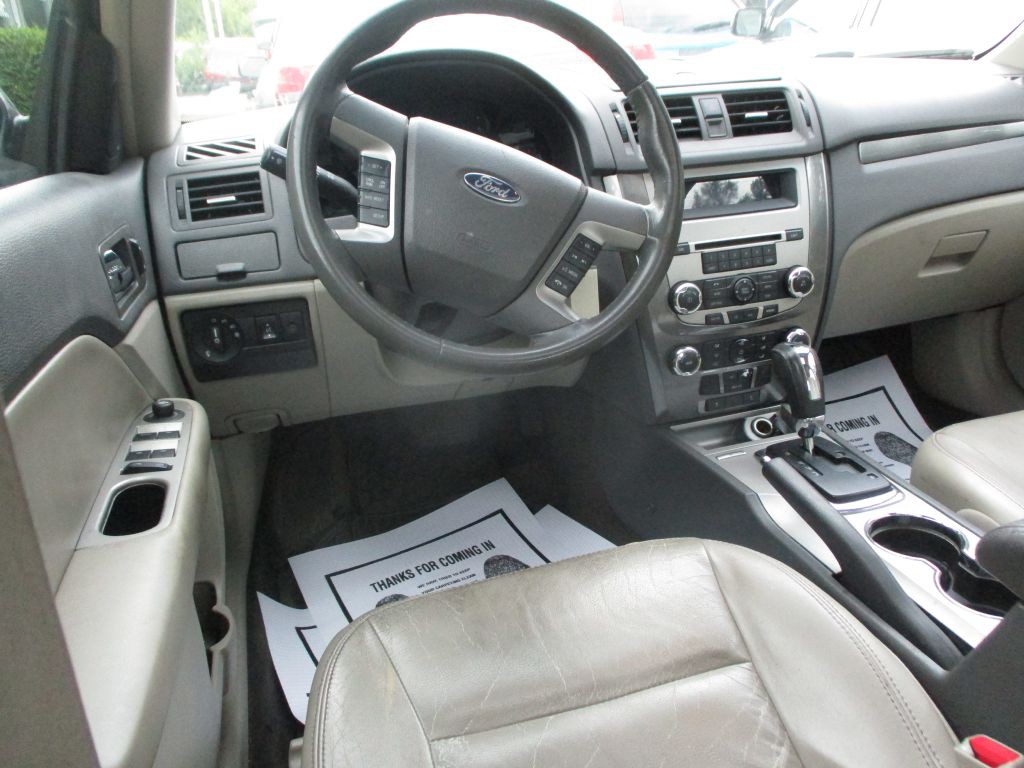 2010 Ford Fusion Image 10