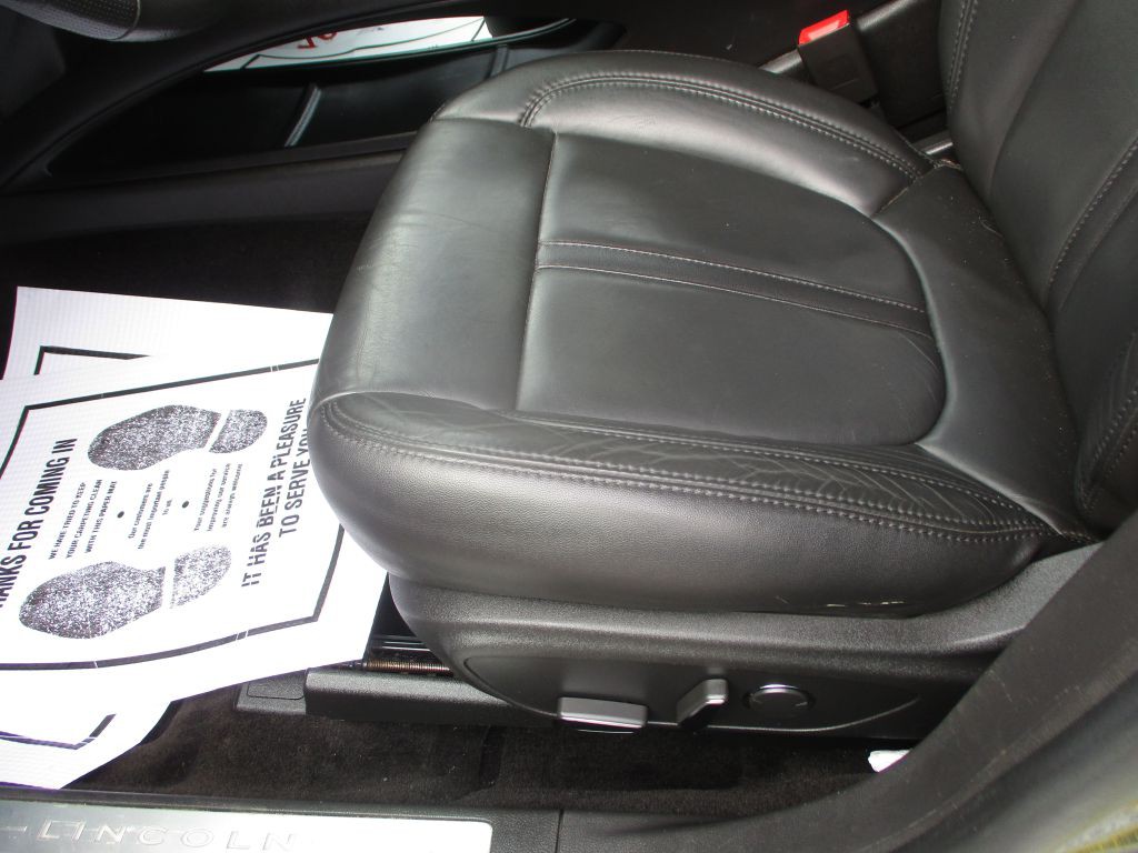2014 Lincoln MKZ Image 8