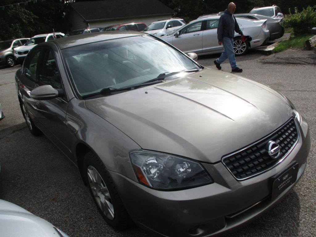2005 Nissan Altima Image 2