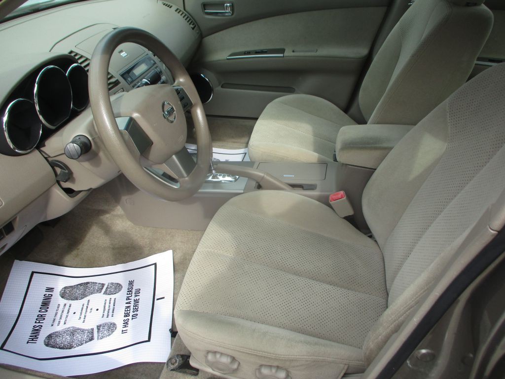 2005 Nissan Altima Image 10