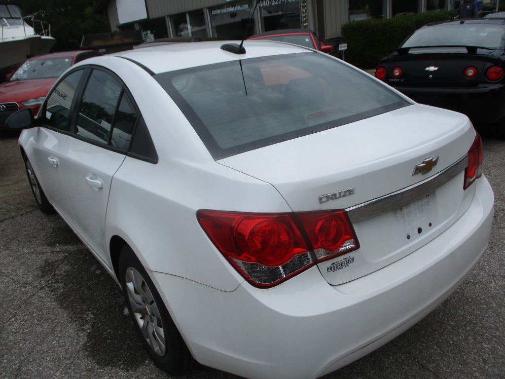 2016 Chevrolet Cruze Image 3