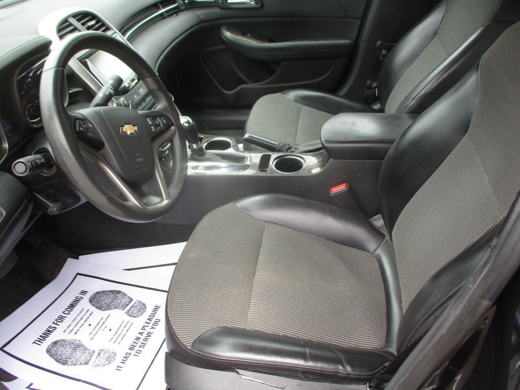 2015 Chevrolet Malibu Image 7