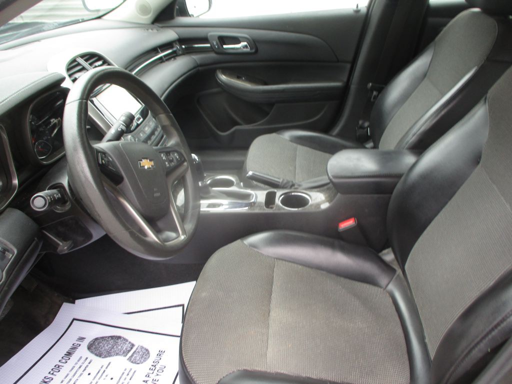 2015 Chevrolet Malibu Image 12