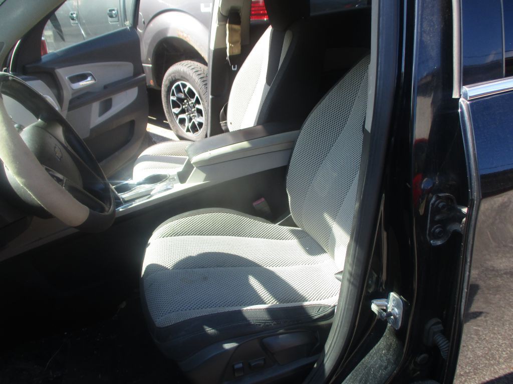 2010 Chevrolet Equinox Image 14