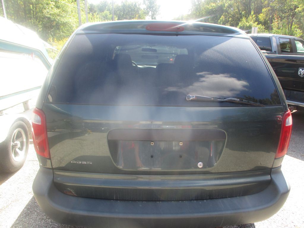 2001 Chrysler Voyager Image 3