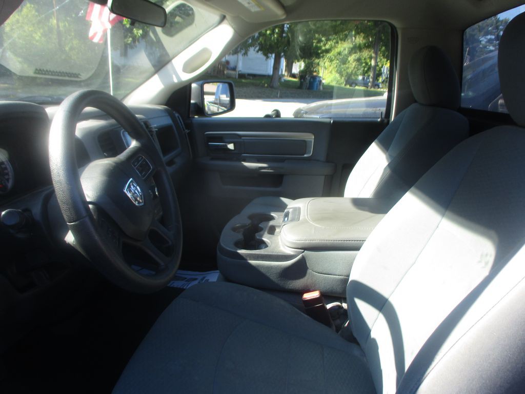 2014 RAM 1500 Image 9