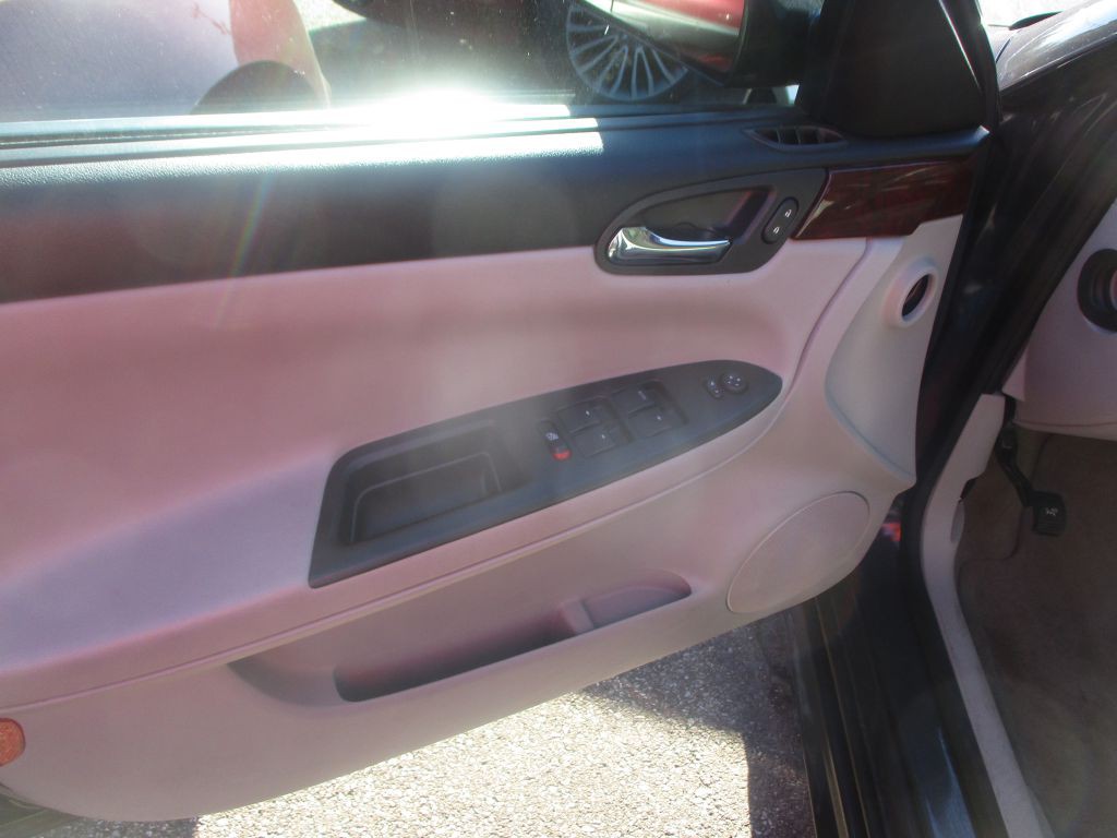 2009 Chevrolet Impala Image 8