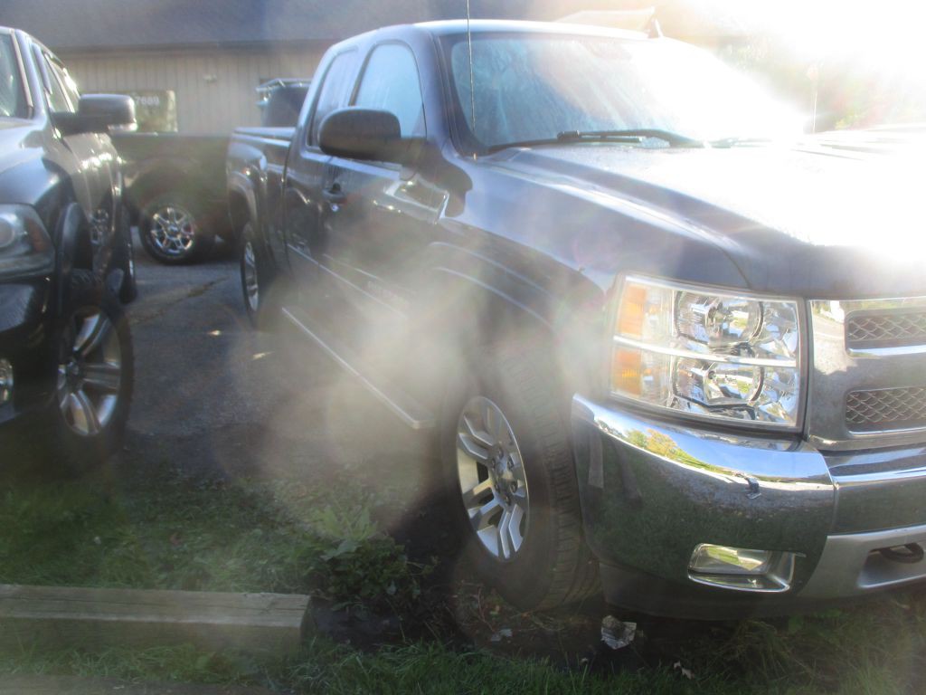 2012 Chevrolet Silverado 1500 Image 3