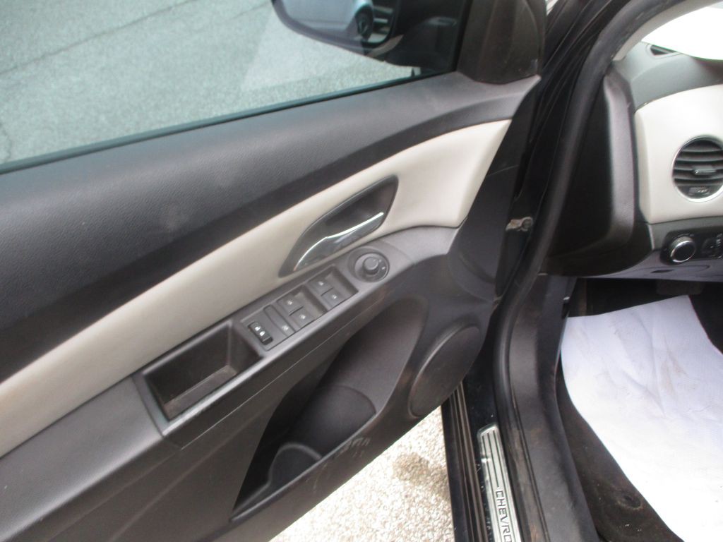 2015 Chevrolet Cruze Image 10